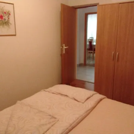 Haus Petra Family App 아파트 메덜린