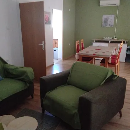 Haus Petra Family App *